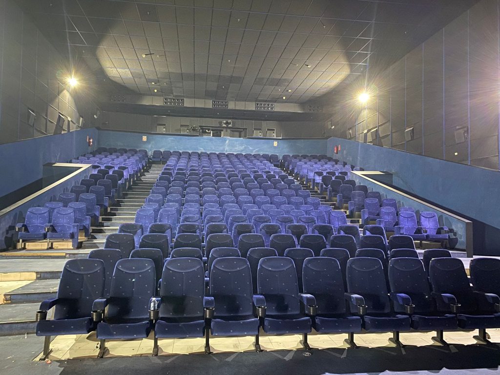 PEPA SEATING-Butacas cine