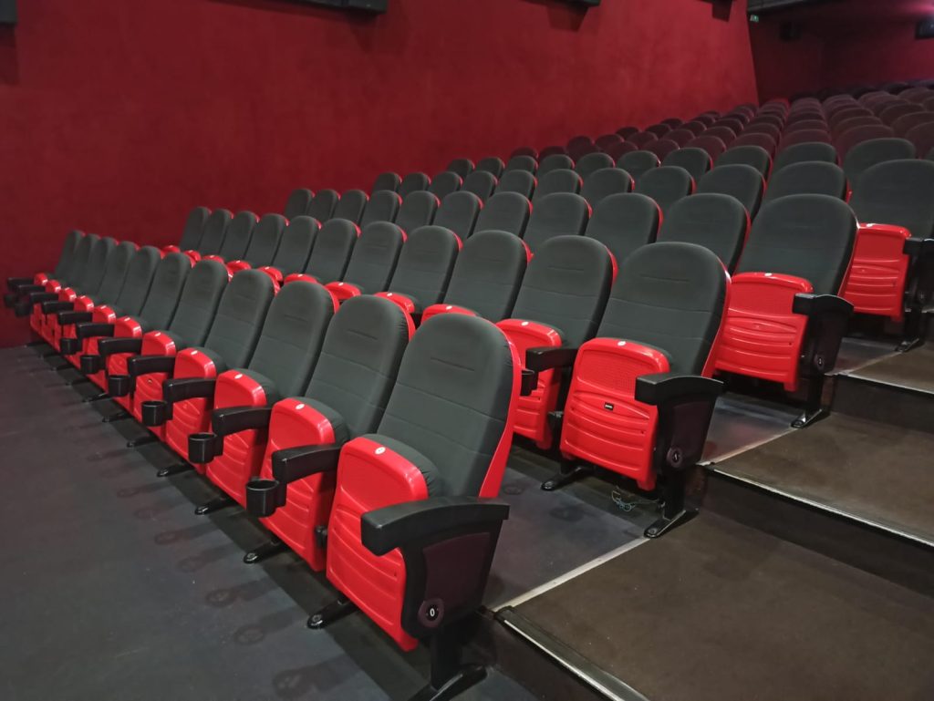Pepa Seating_cines